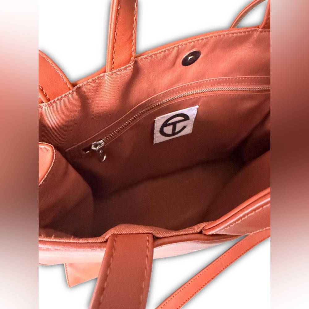 Telfar Medium Shopping Bag Tan w/ dustbag - Picture 5 of 11